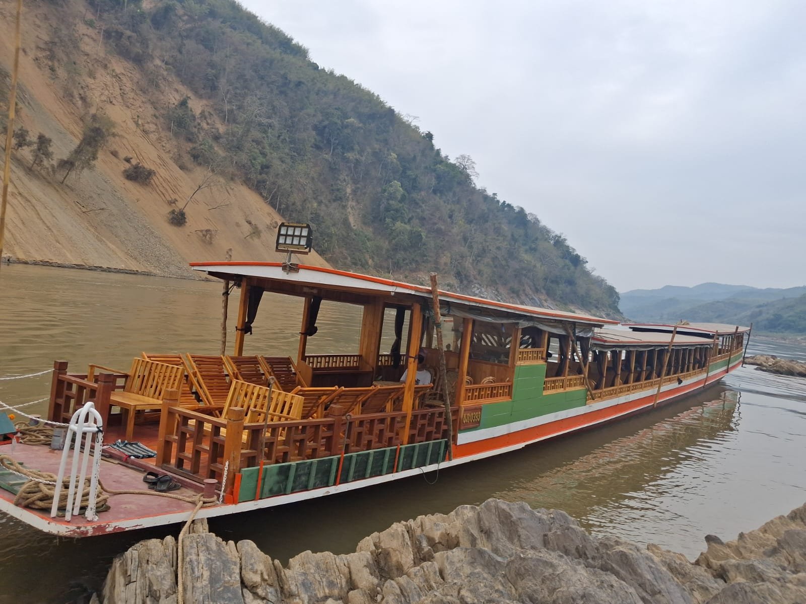 Boat cruise Luangprabang-Huaisai